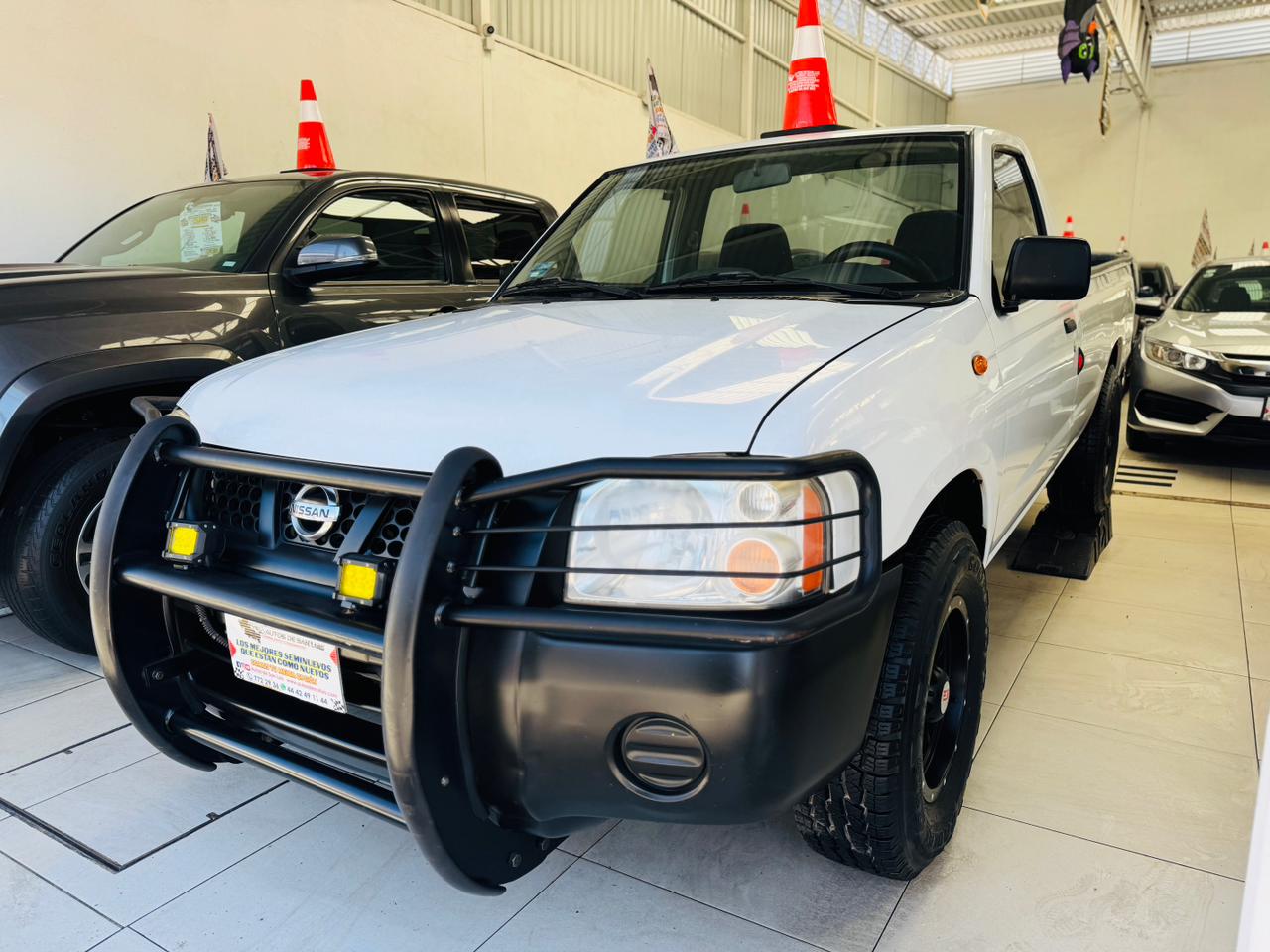 NISSAN NP300